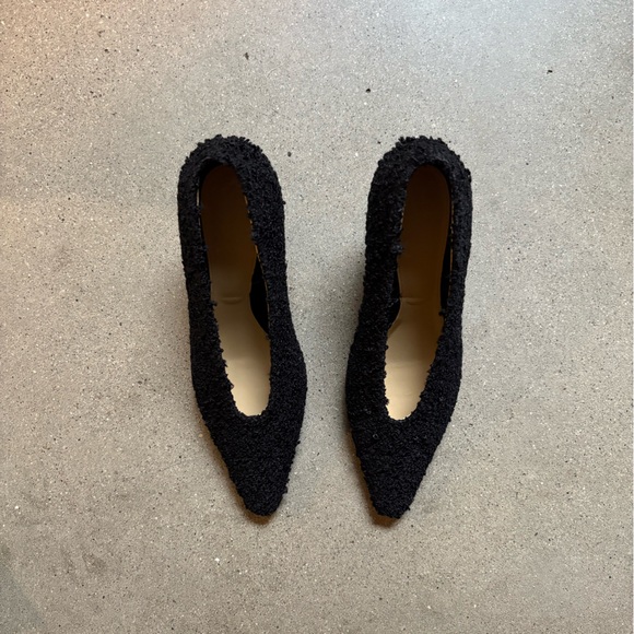 Bottega Veneta Boucle Almond Pumps - Picture 4 of 9